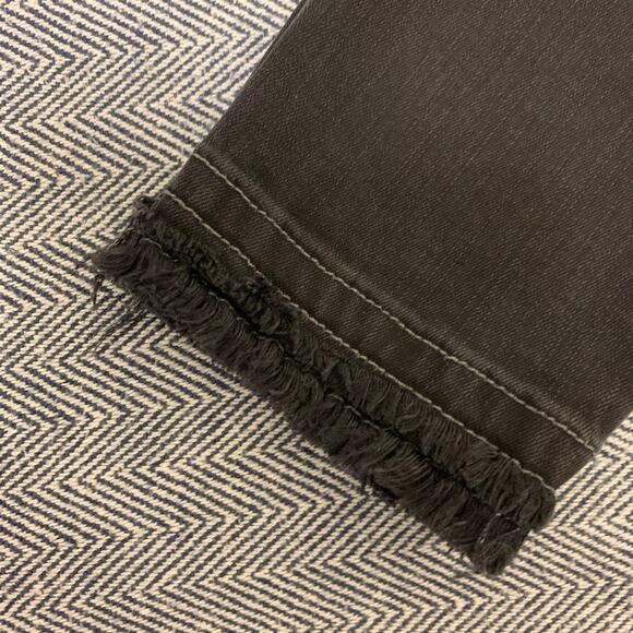 FRAME - Le Skinny Studded Double Raw-Edge Jeans - Picture 7 of 10